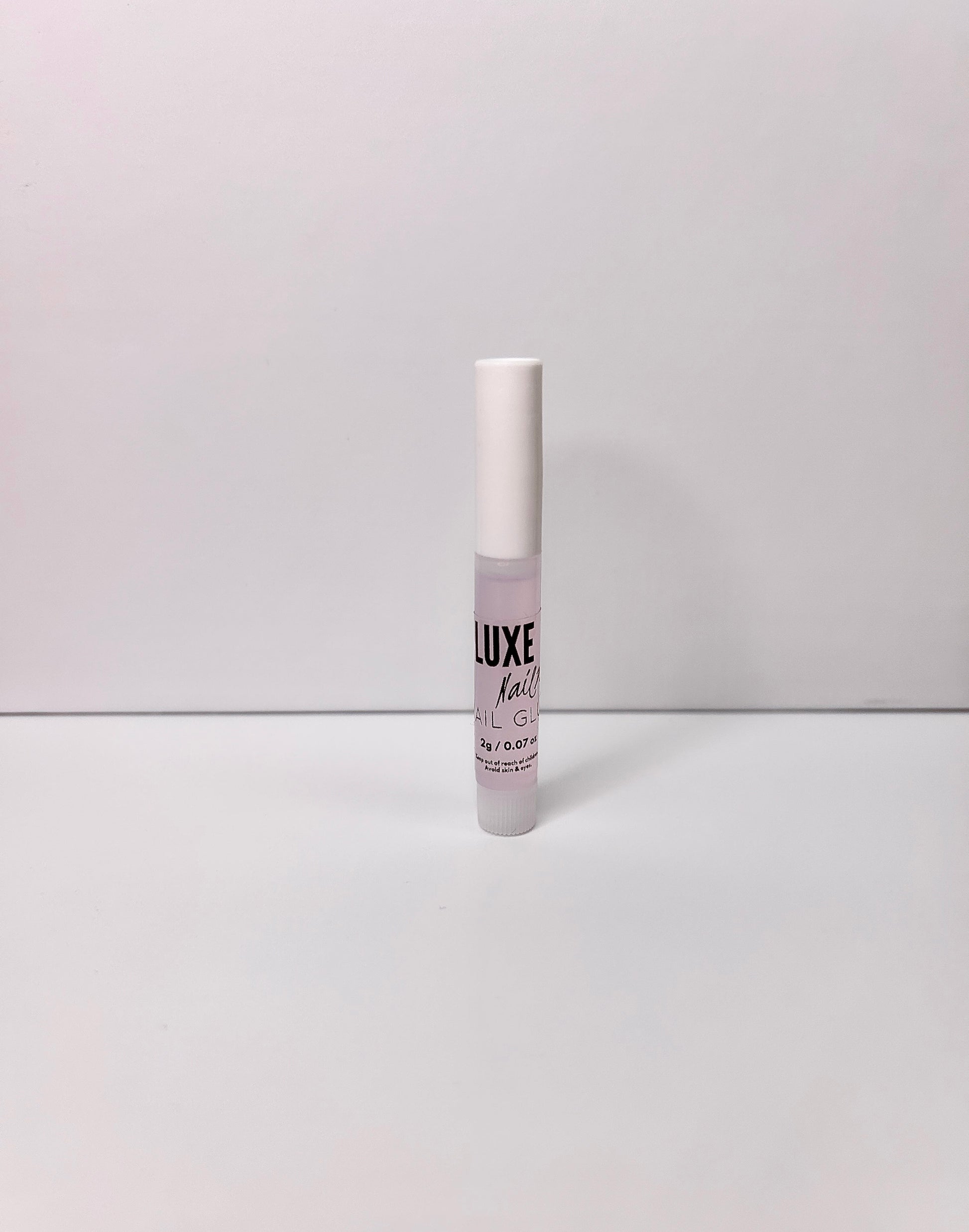 Luxe Nailzz Nail Glue